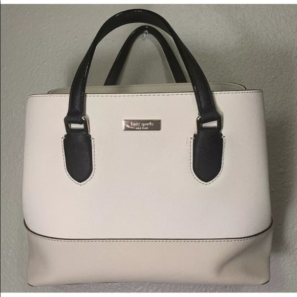 kate spade Handbags - 🌾FINAL SALE🌾KATE SPADE CAMERON ST.  BODY BAG